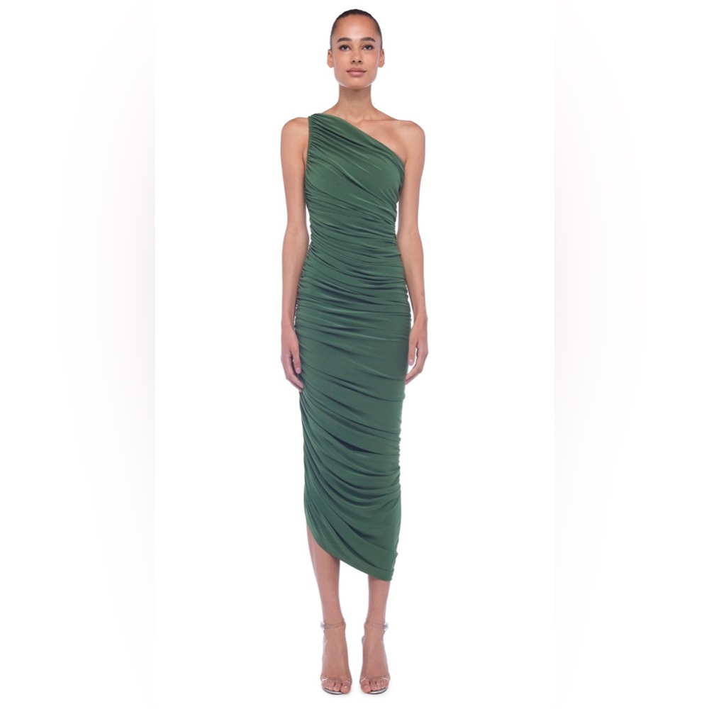 NORMA KAMALI // SZ M // Diana one shouldered dress, celadon // retail $215